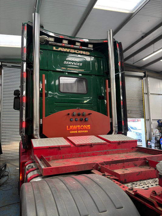 Lawsons Crane Services Scania R580