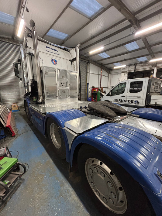 Reays Coaches Scania R650
